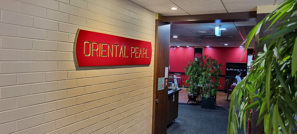 clubmulwala-oriental-pearl-restaurant-entrance-sign.jpg